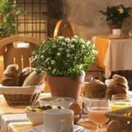 France Louvre 3* Paris