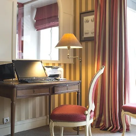 France Louvre Hotel Paris